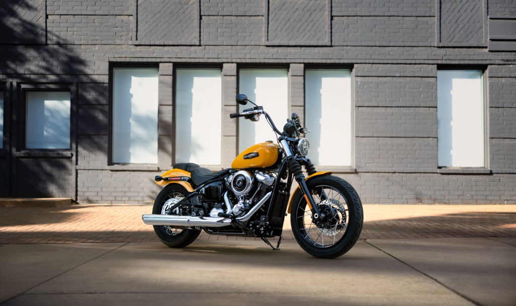 Location Harley-Davidson Street Bob à Barcelone